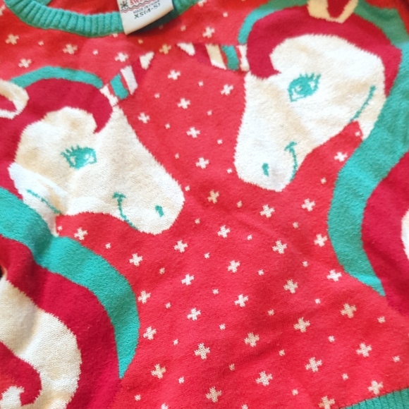 Red Kids Shirt with Horse Design - Picture 3 of 8